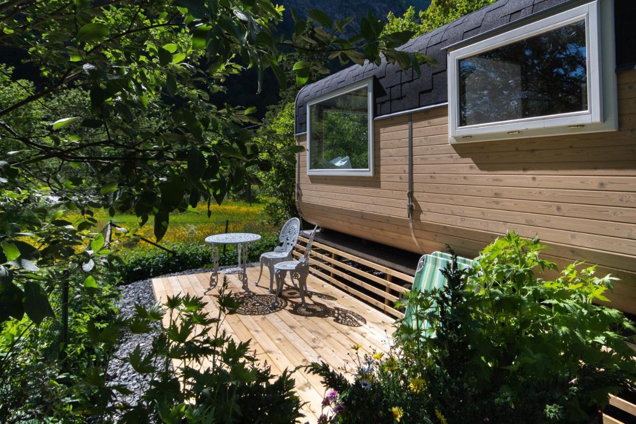 فيلا Tiny House With Terrace فْلام المظهر الخارجي الصورة