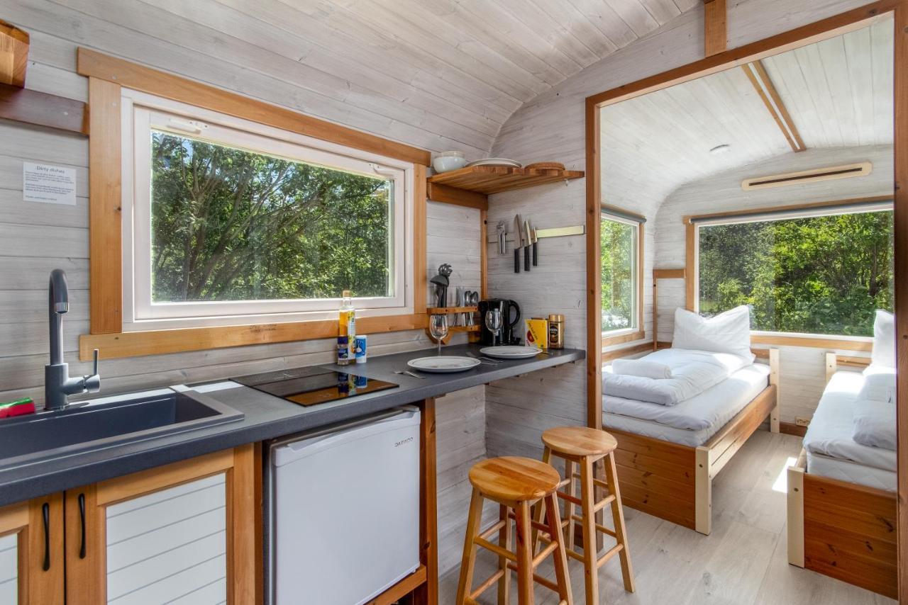 فيلا Tiny House With Terrace فْلام المظهر الخارجي الصورة